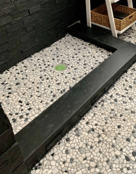 8-20-shower-threshold Great Ways to Use Soapstone in Bathrooms