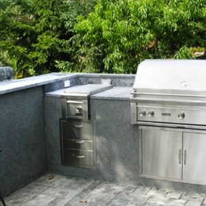 Outdoor Kitchen “Ice Flower” Soapstone 