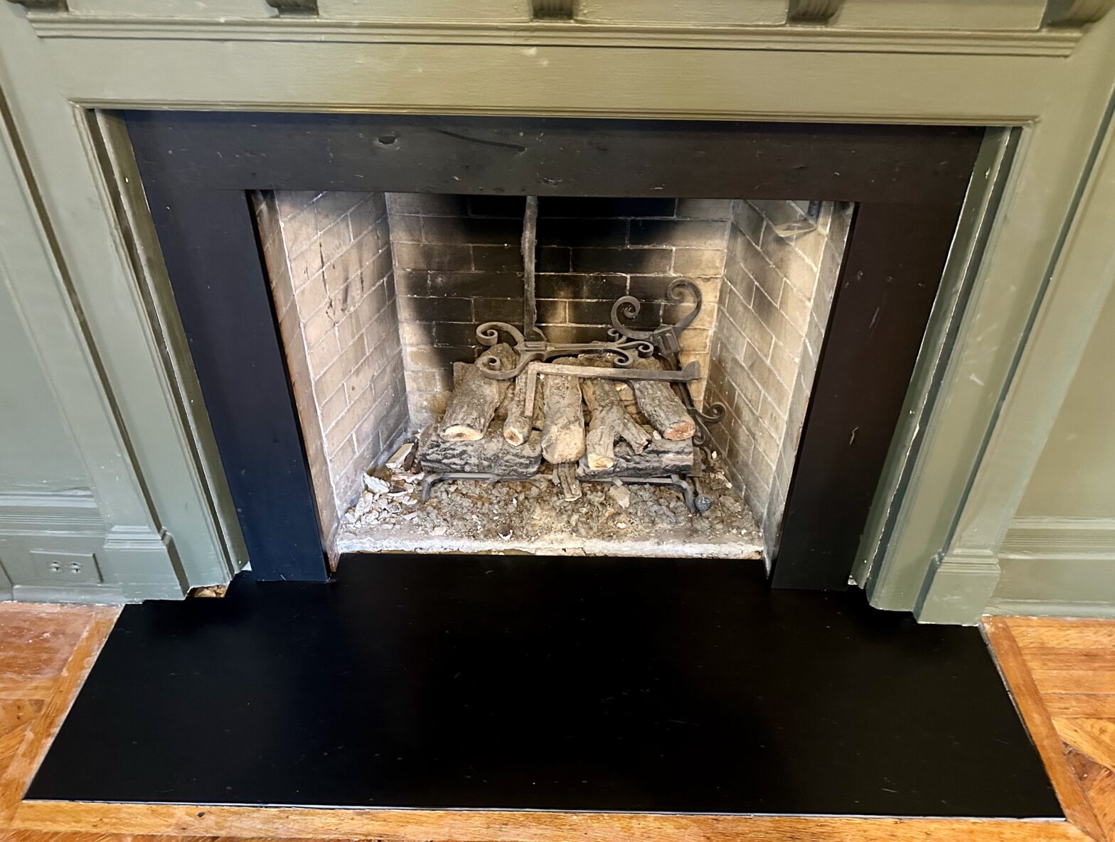 Honed Valongo BLACK™ Slate Fireplace Surround and Hearth