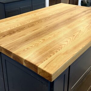 Custom 2 3/4″ Ash Wood Plank-Style Island 